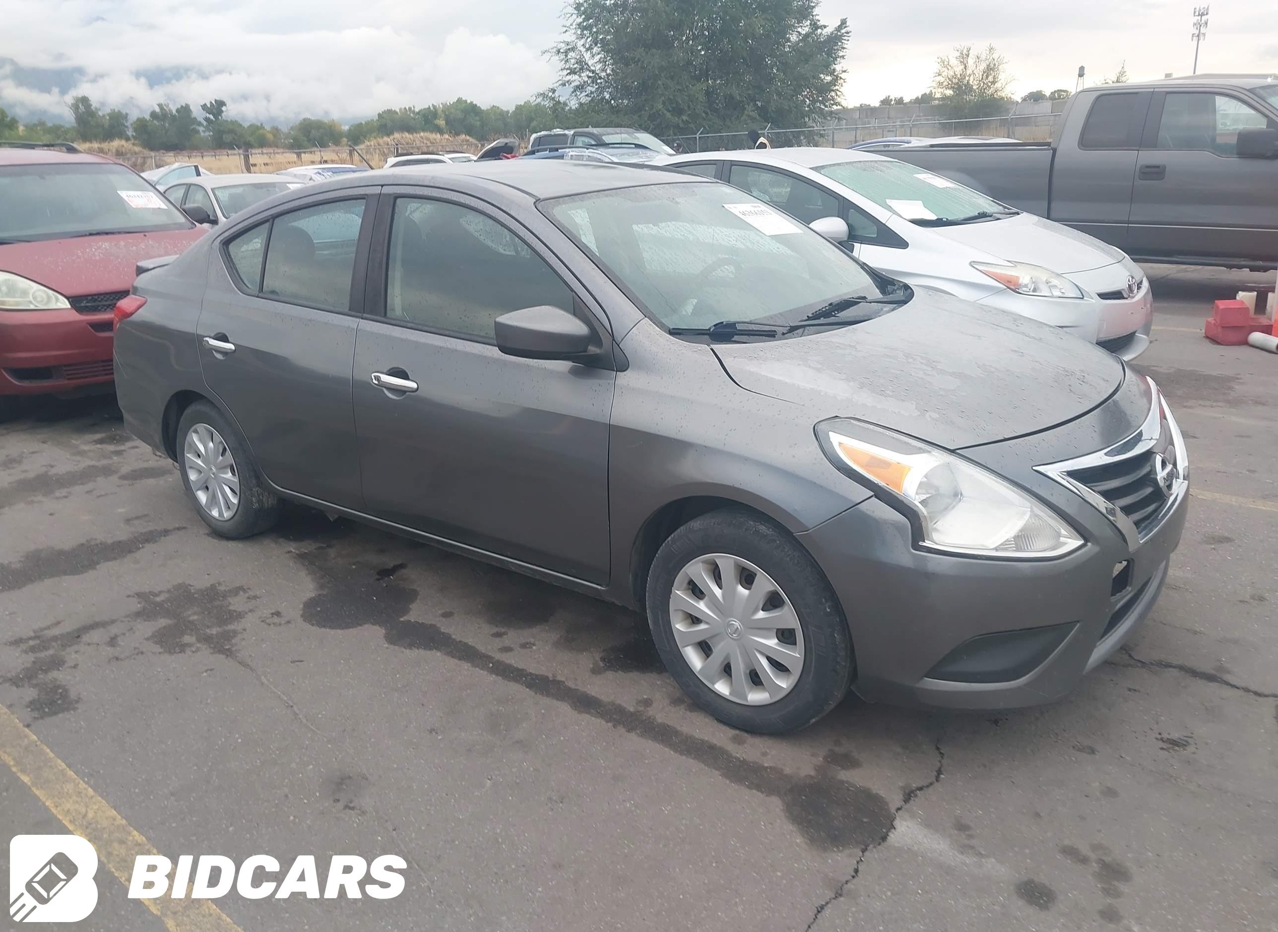2017 Nissan Versa, 1.6 SV
