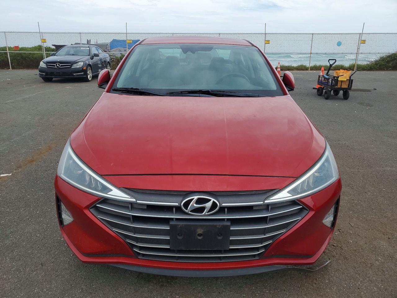 2020 Hyundai Elantra, Sel
