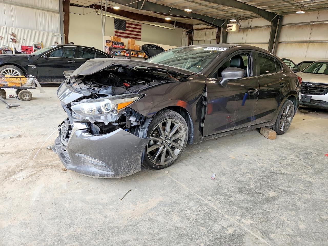 2018 Mazda 3, Touring