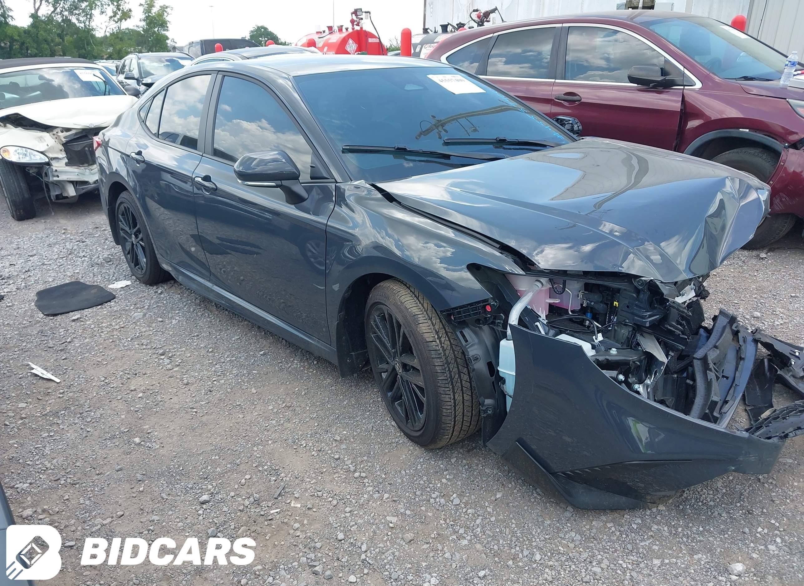 2026 Toyota Camry, SE
