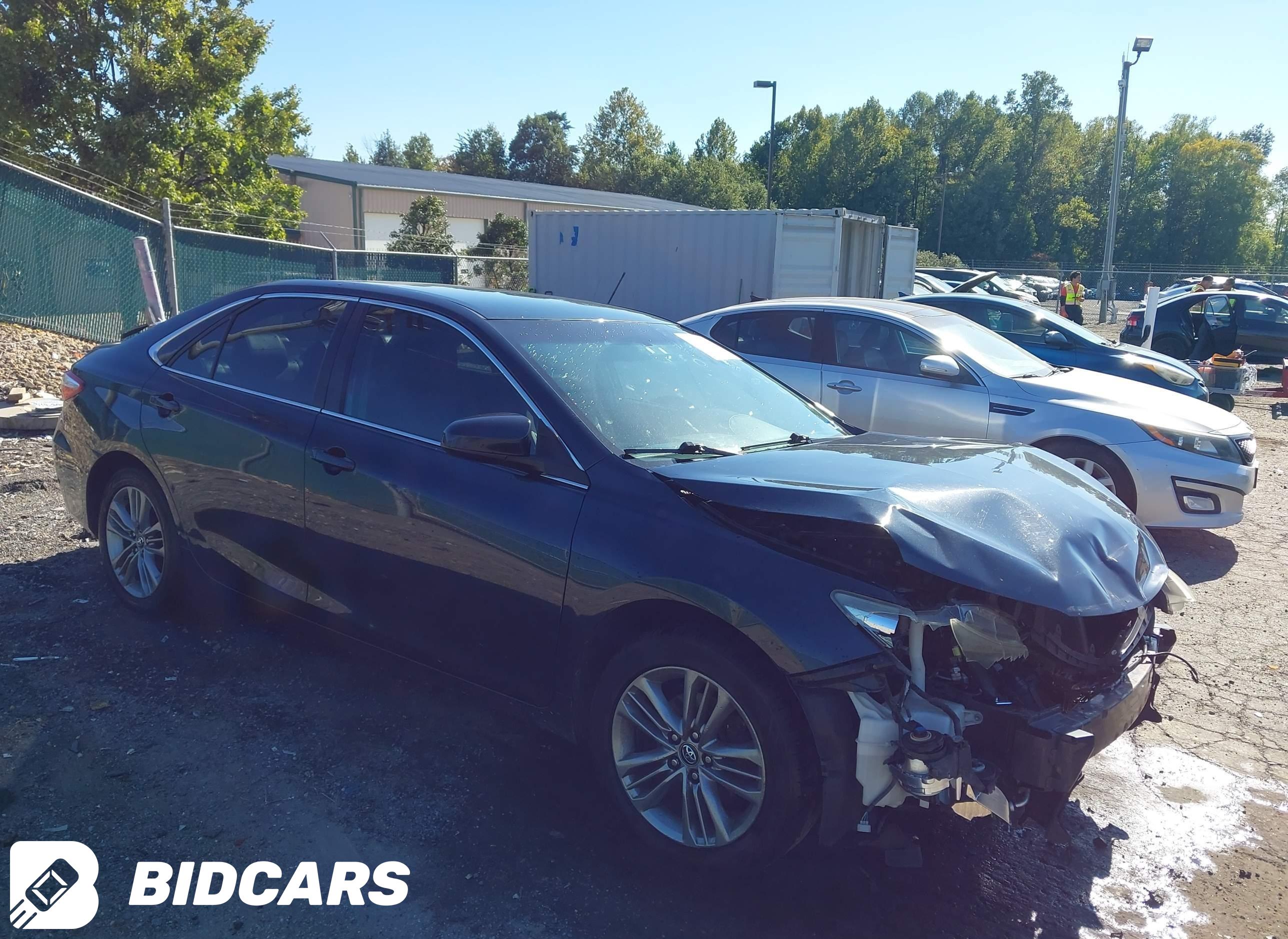 2016 Toyota Camry, SE