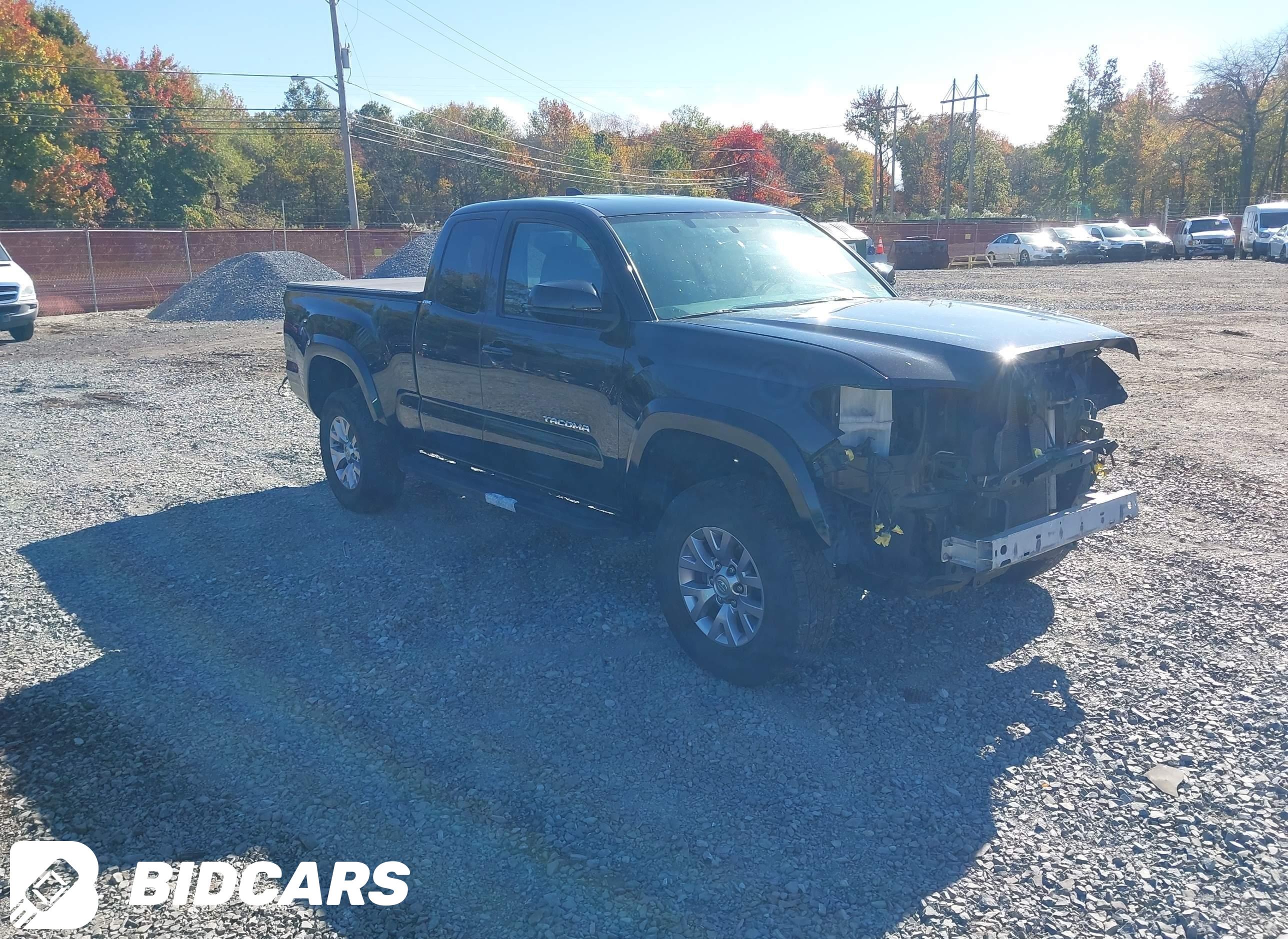 2017 Toyota Tacoma, SR5
