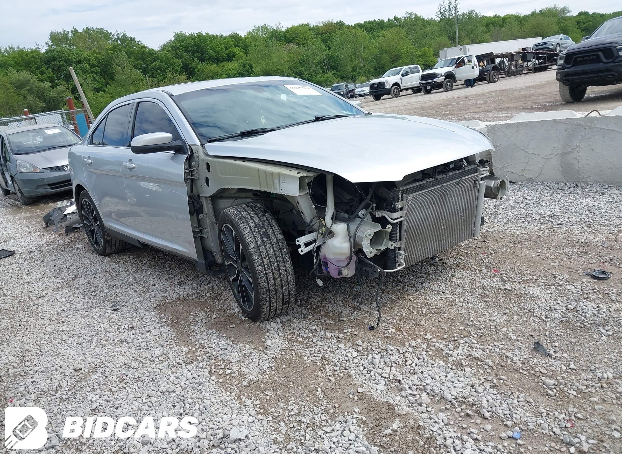 2019 Ford Taurus, Sel