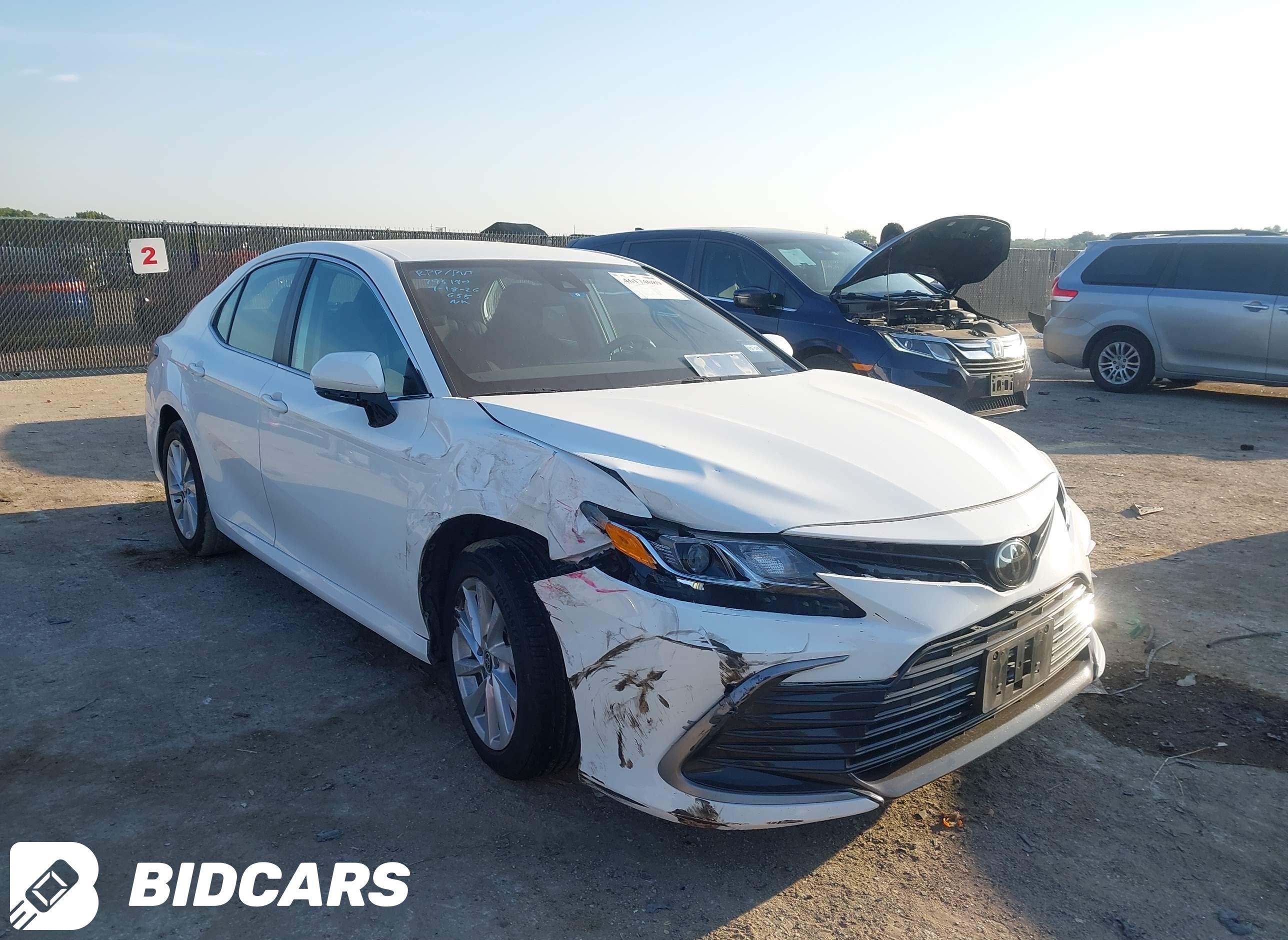 2023 Toyota Camry, LE