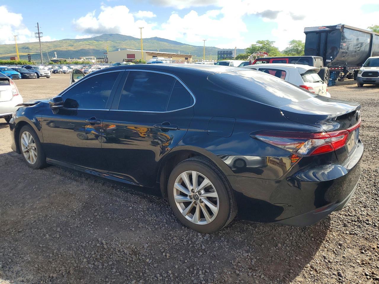 2022 Toyota Camry, LE