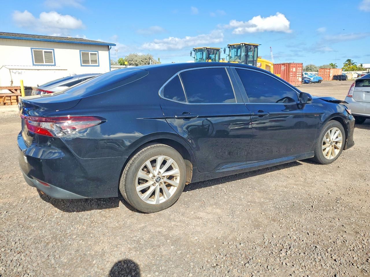 2022 Toyota Camry, LE