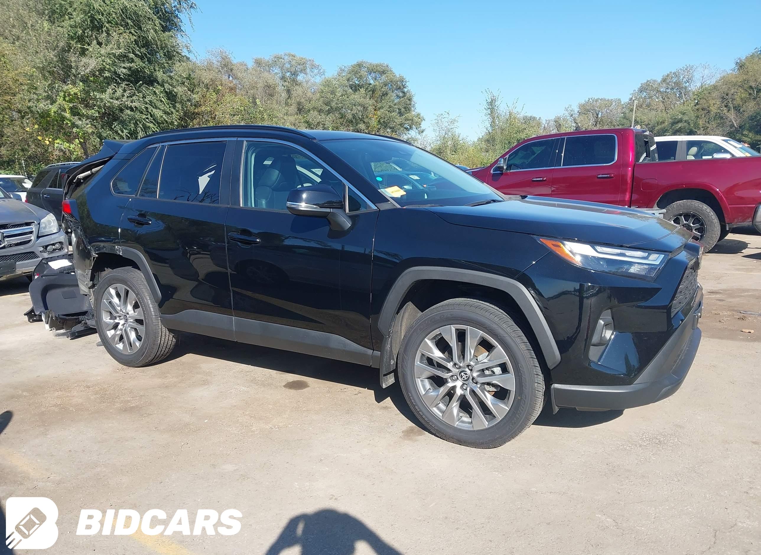 2022 Toyota RAV4, Xle Premium