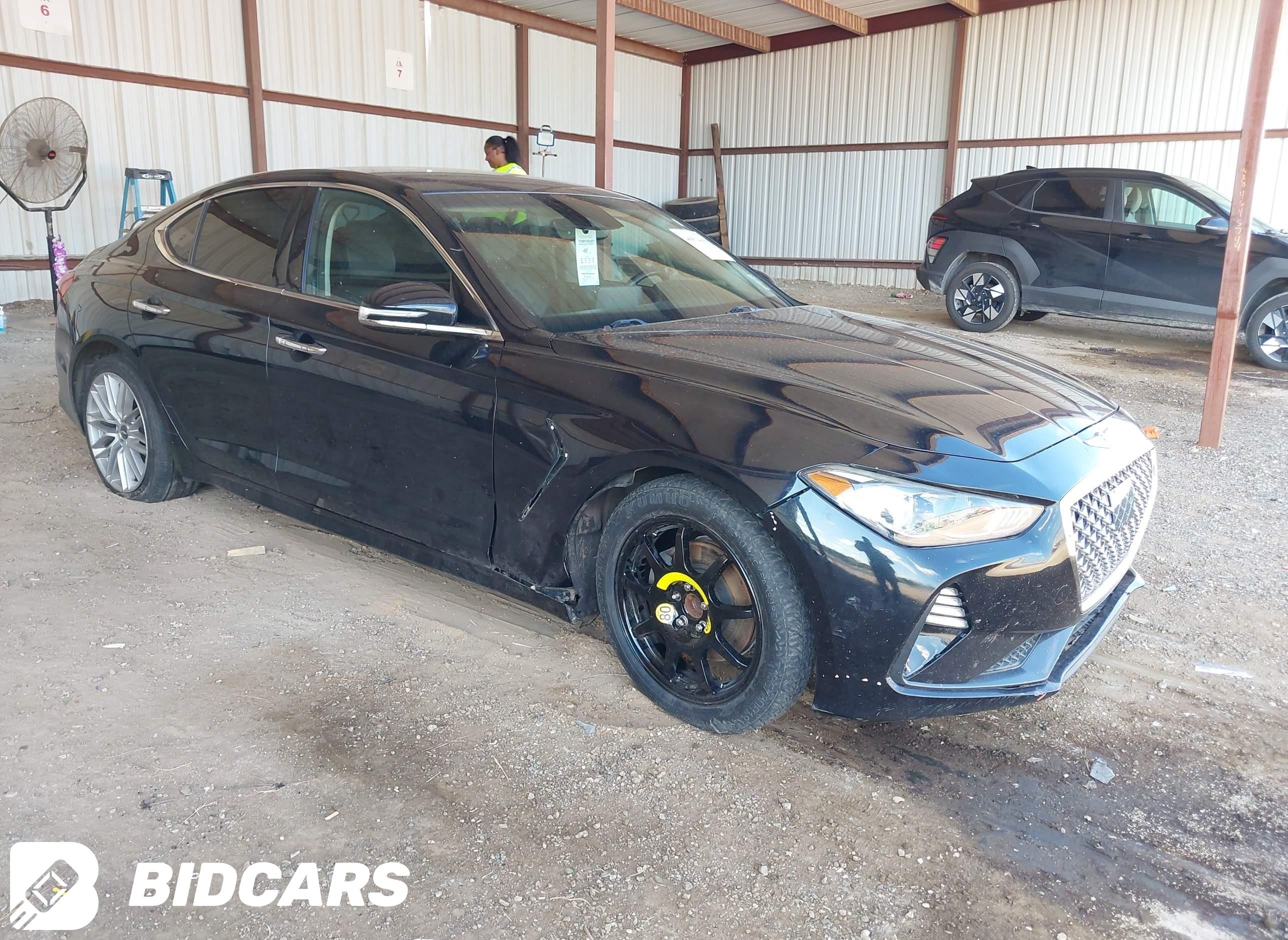 2020 Genesis G70, 2.0T Rwd
