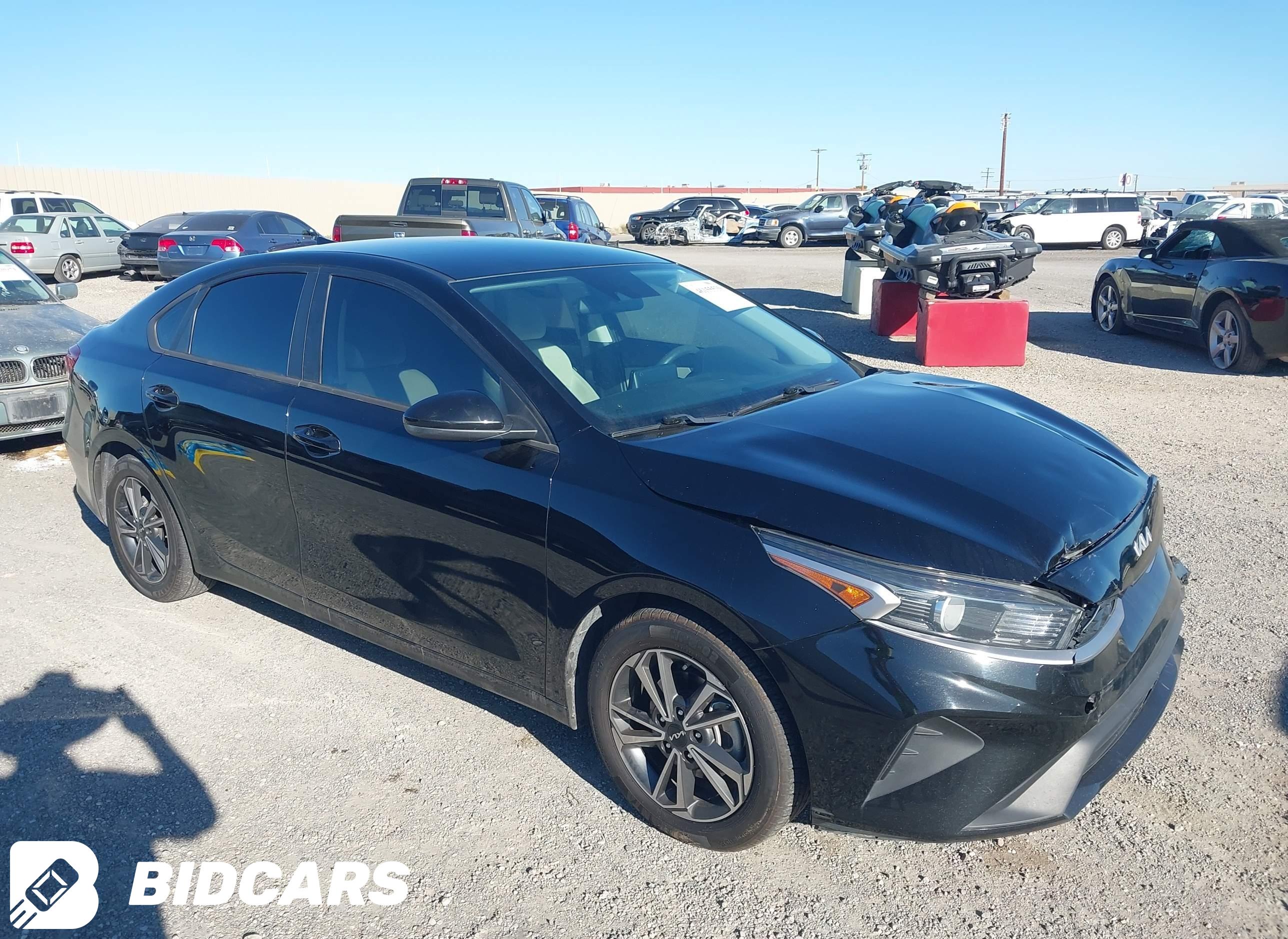 2022 KIA Forte, Lxs
