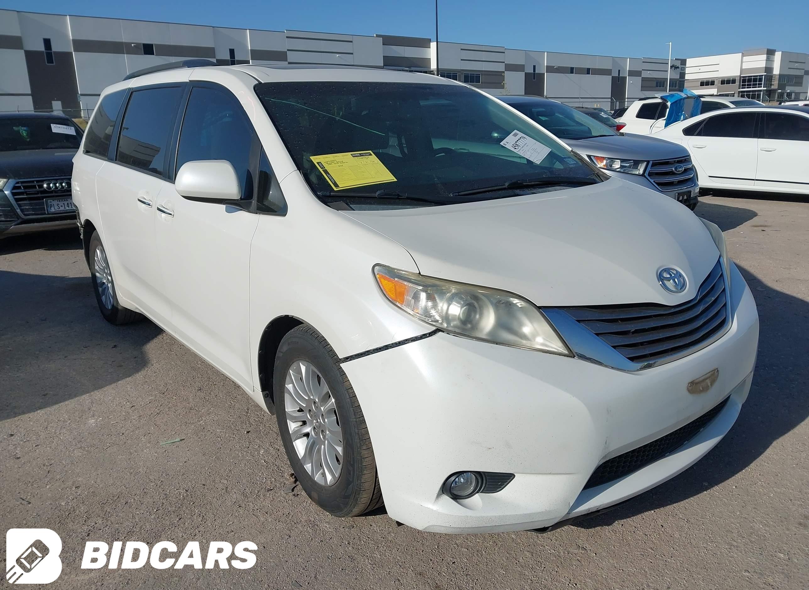 2015 Toyota Sienna, Xle 8 Pas...