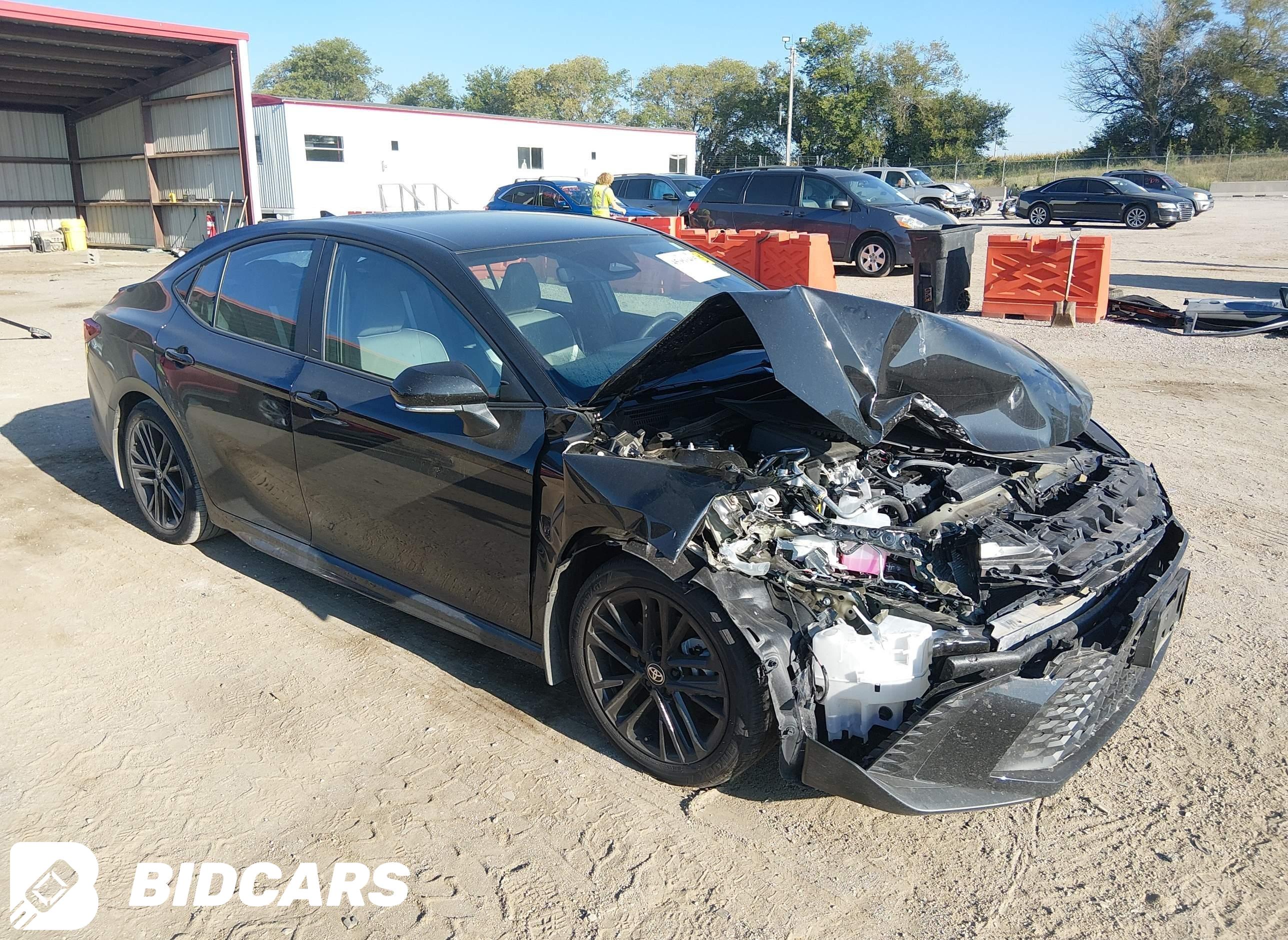 2026 Toyota Camry, SE