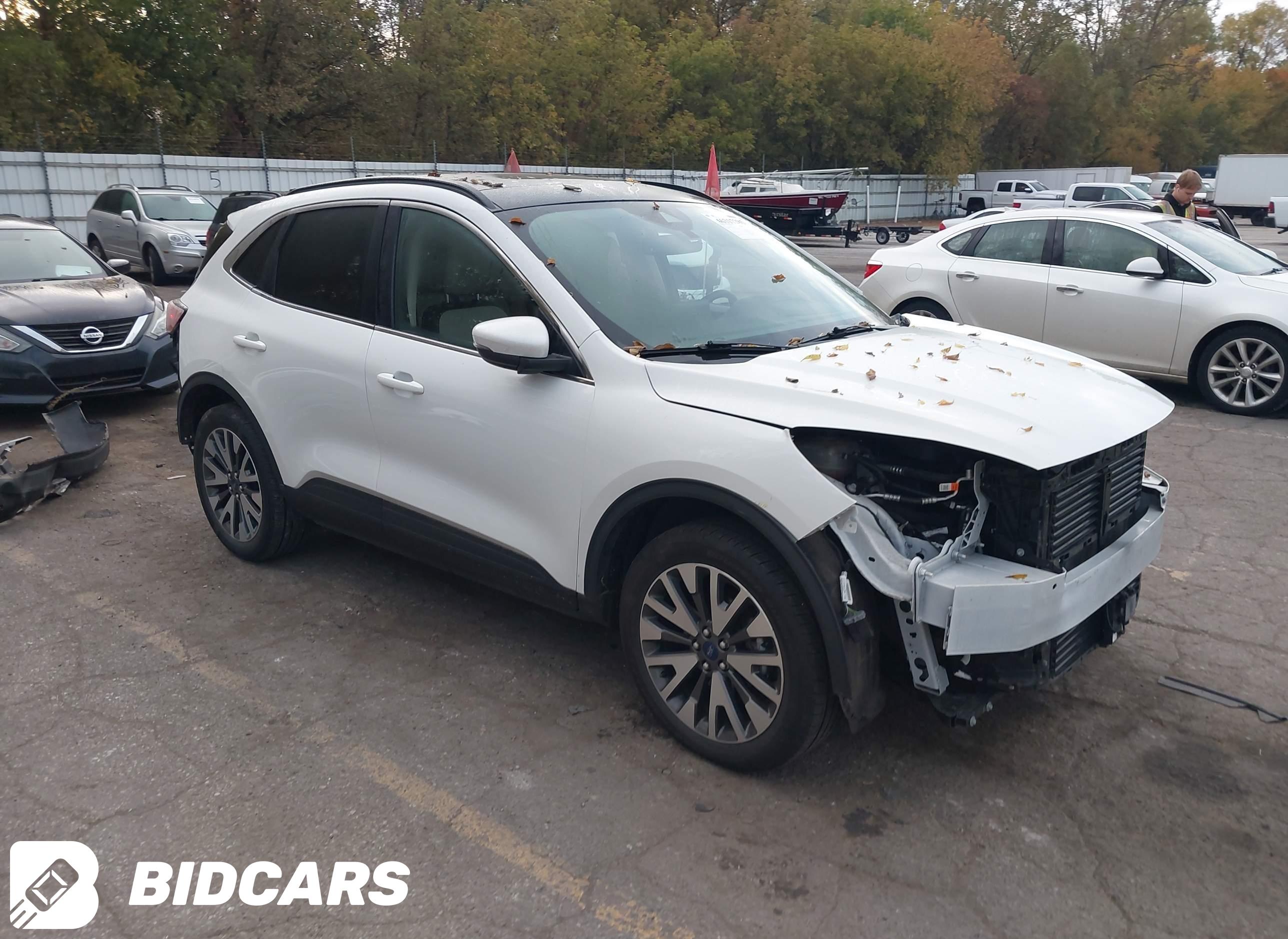 2020 Ford Escape, Titanium