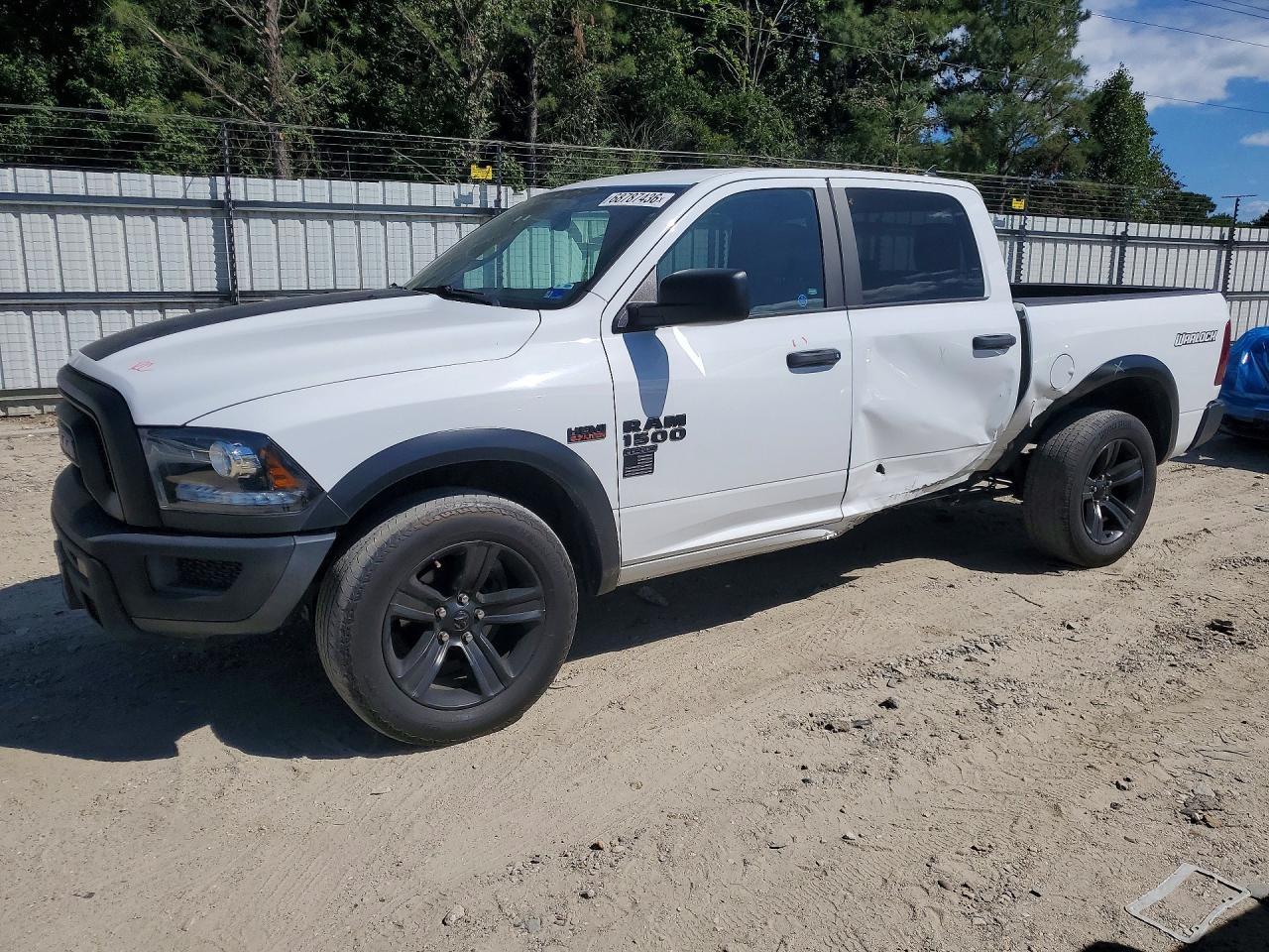 2021 RAM 1500, Slt