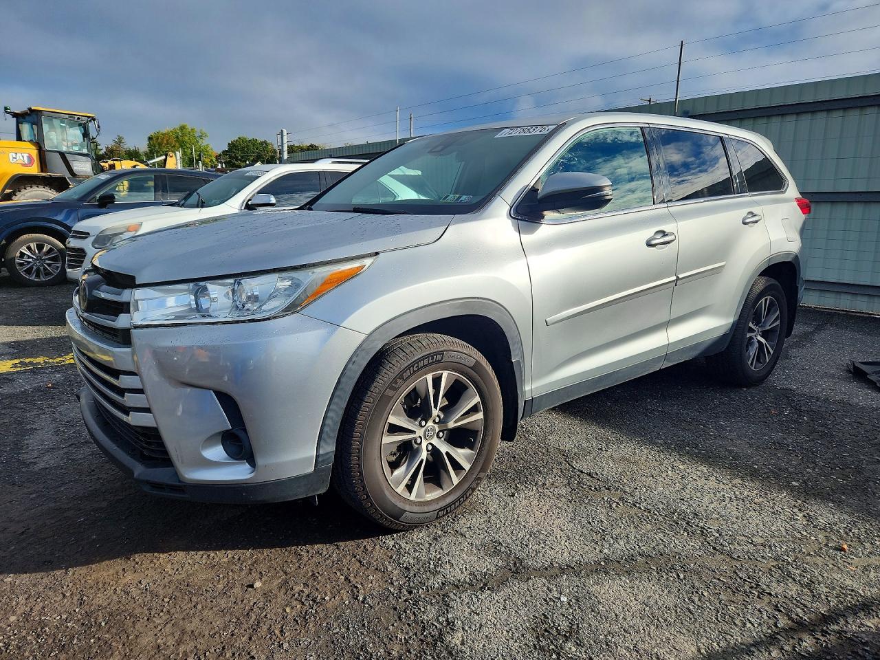 2019 Toyota Highlander, LE