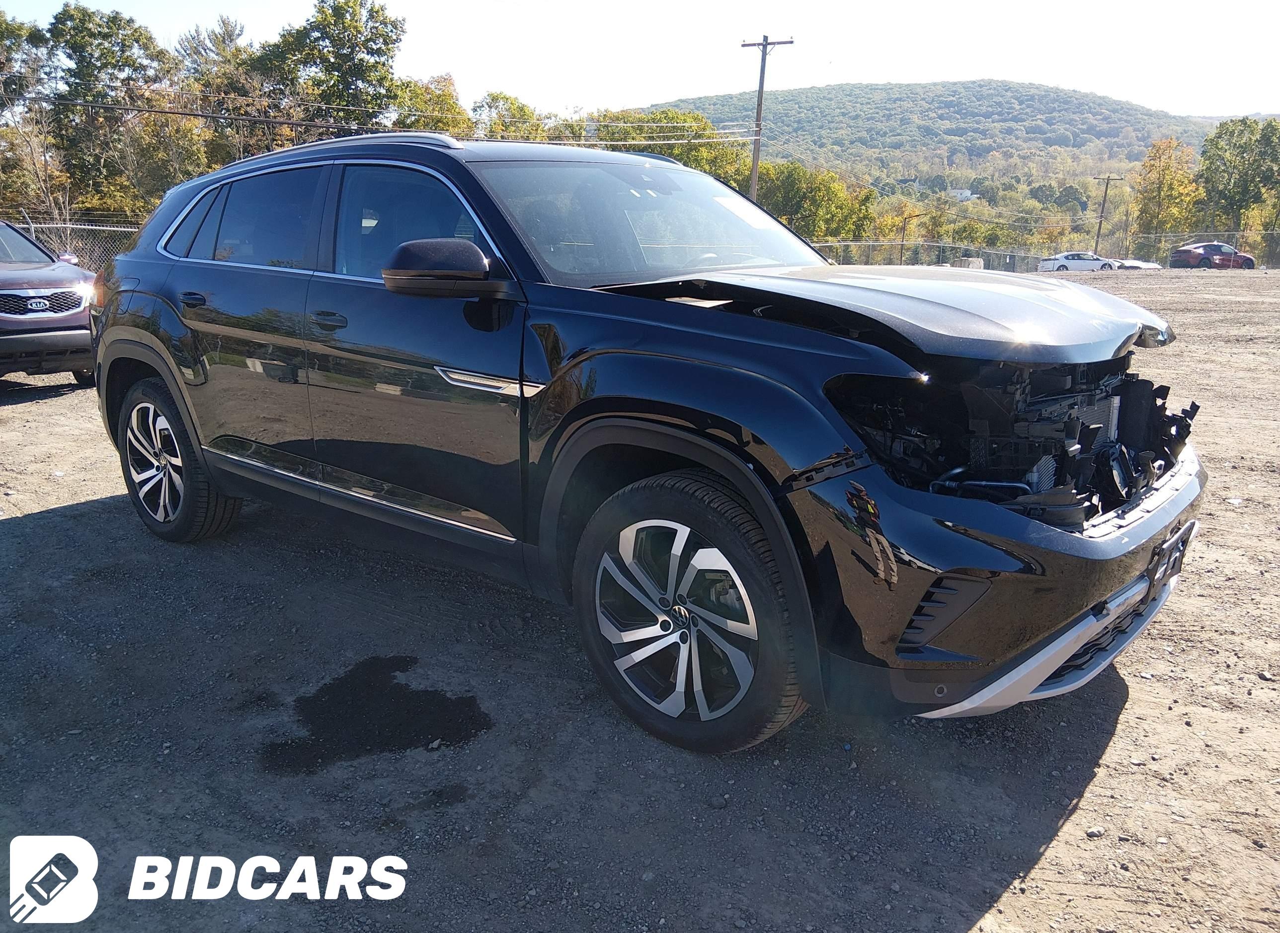 2022 Volkswagen Atlas, Cross...