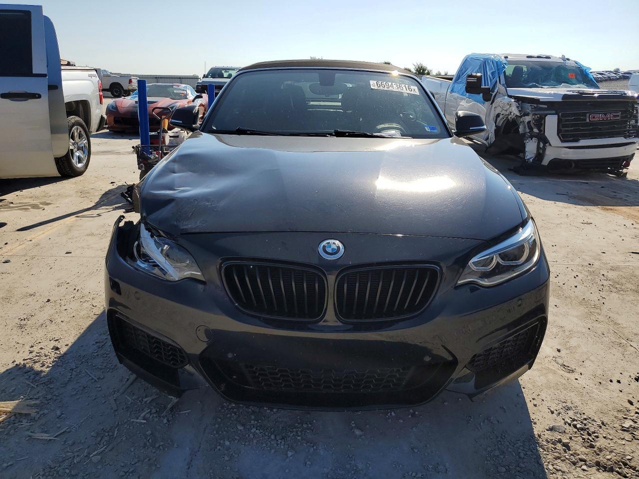 2016 BMW 2 Series, M235XI