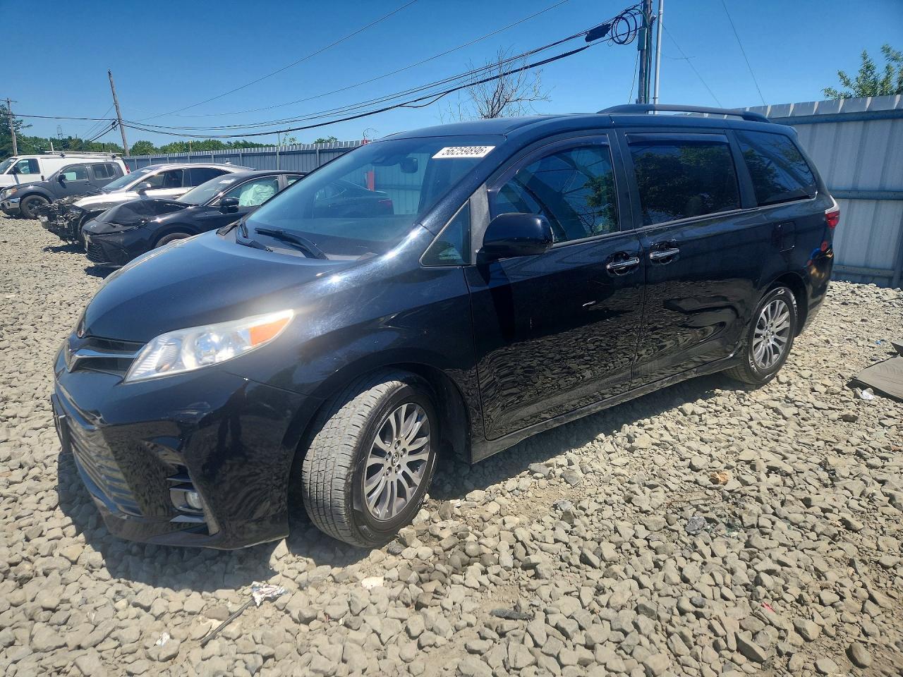 2020 Toyota Sienna, Xle 8-Pas...