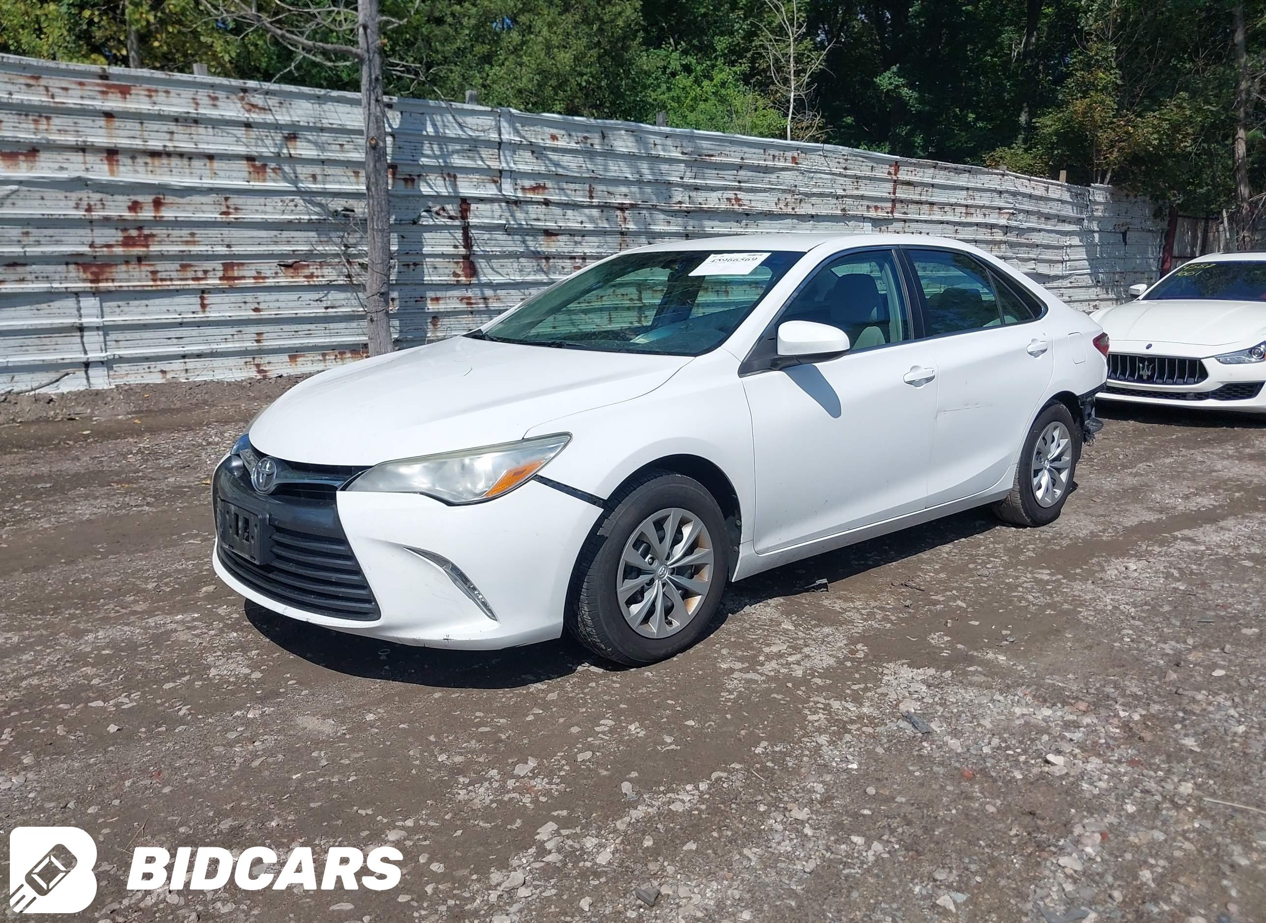 2015 Toyota Camry, LE