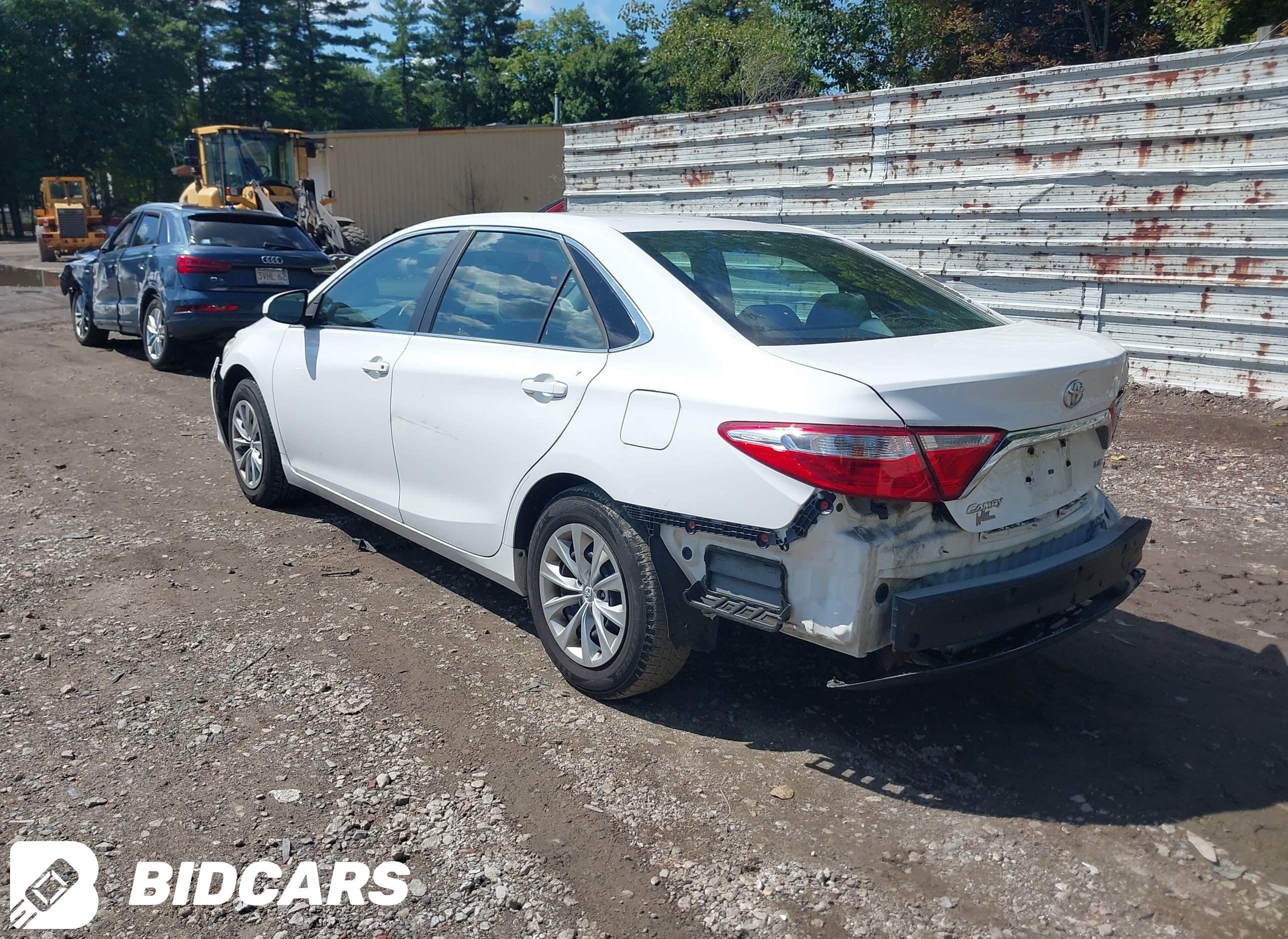 2015 Toyota Camry, LE
