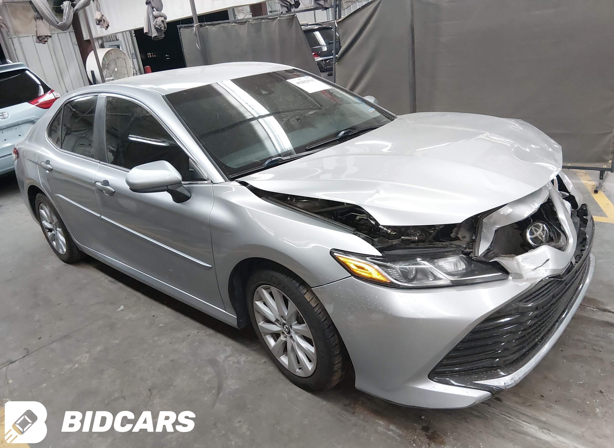 2018 Toyota Camry, LE
