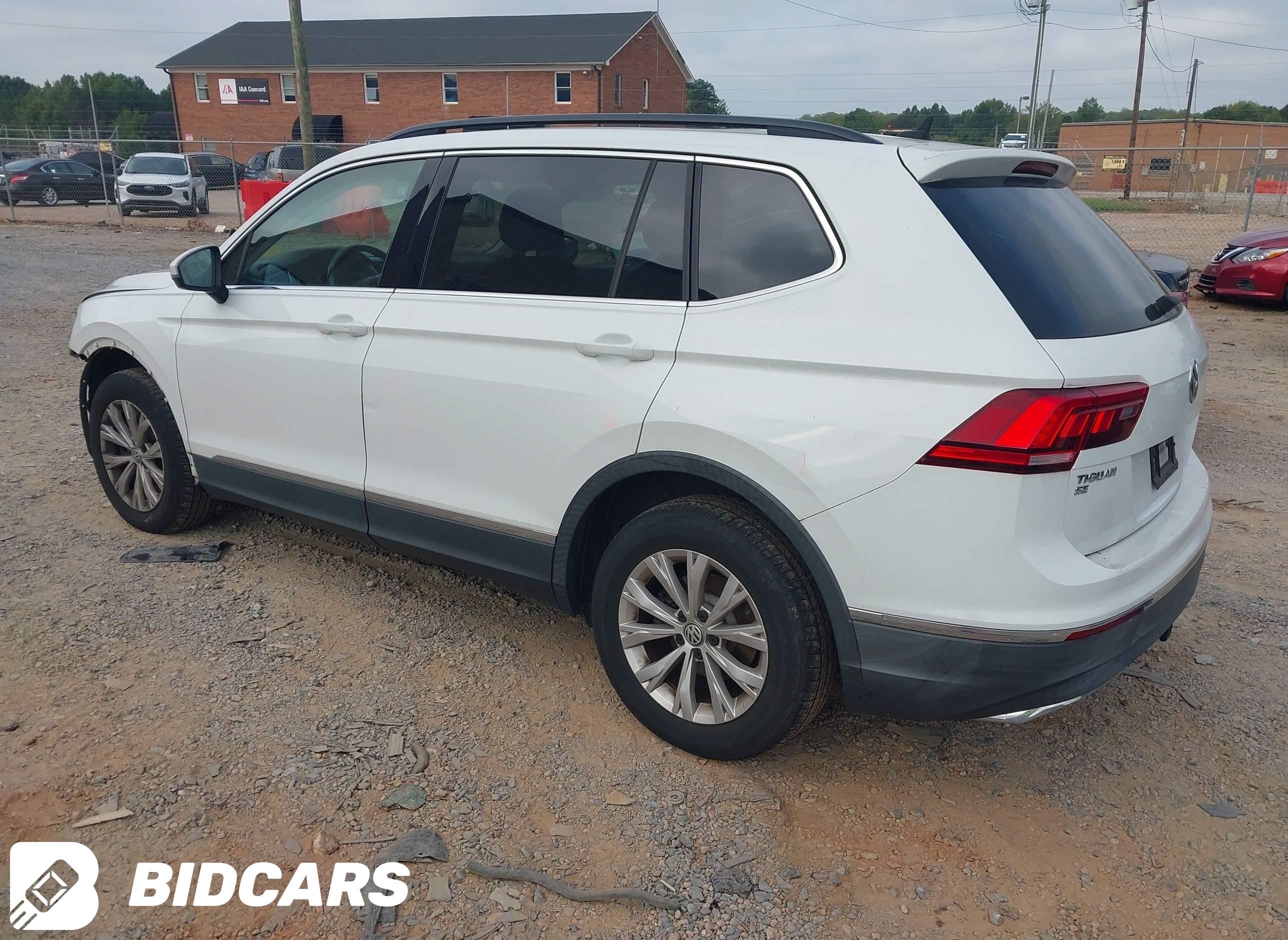 2018 Volkswagen Tiguan, 2.0T...
