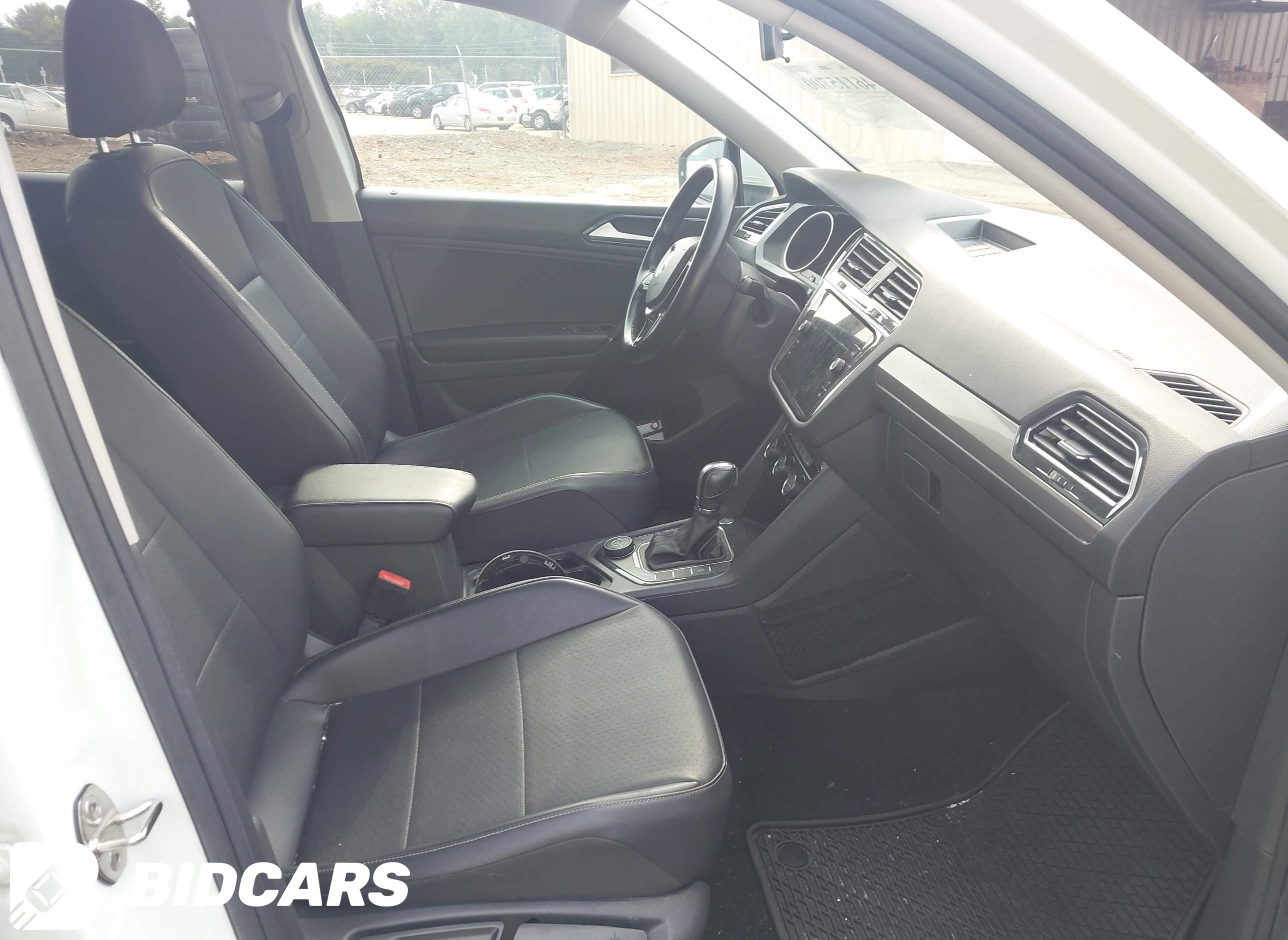 2018 Volkswagen Tiguan, 2.0T...