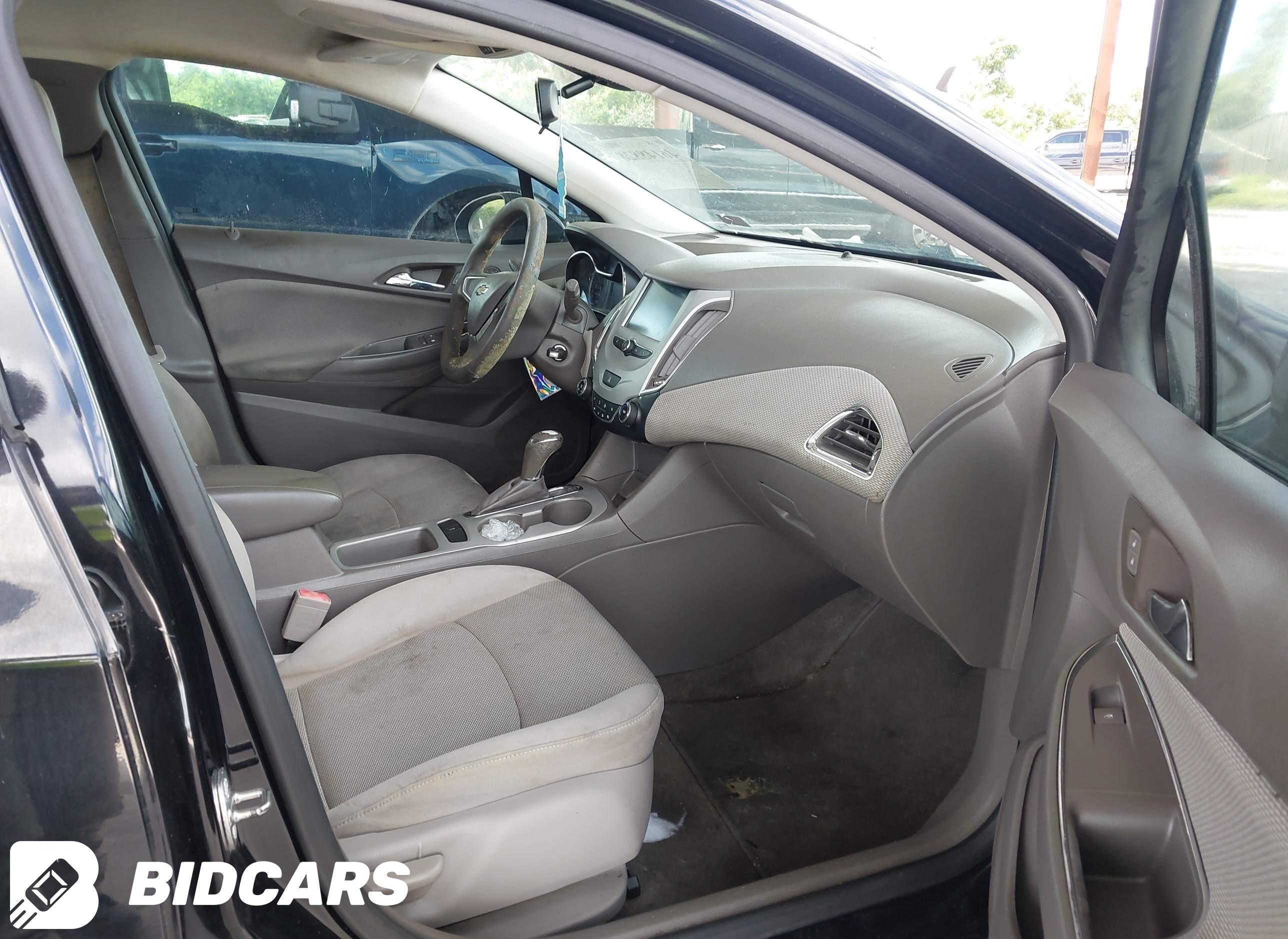 2017 Chevrolet Cruze, Ls Auto