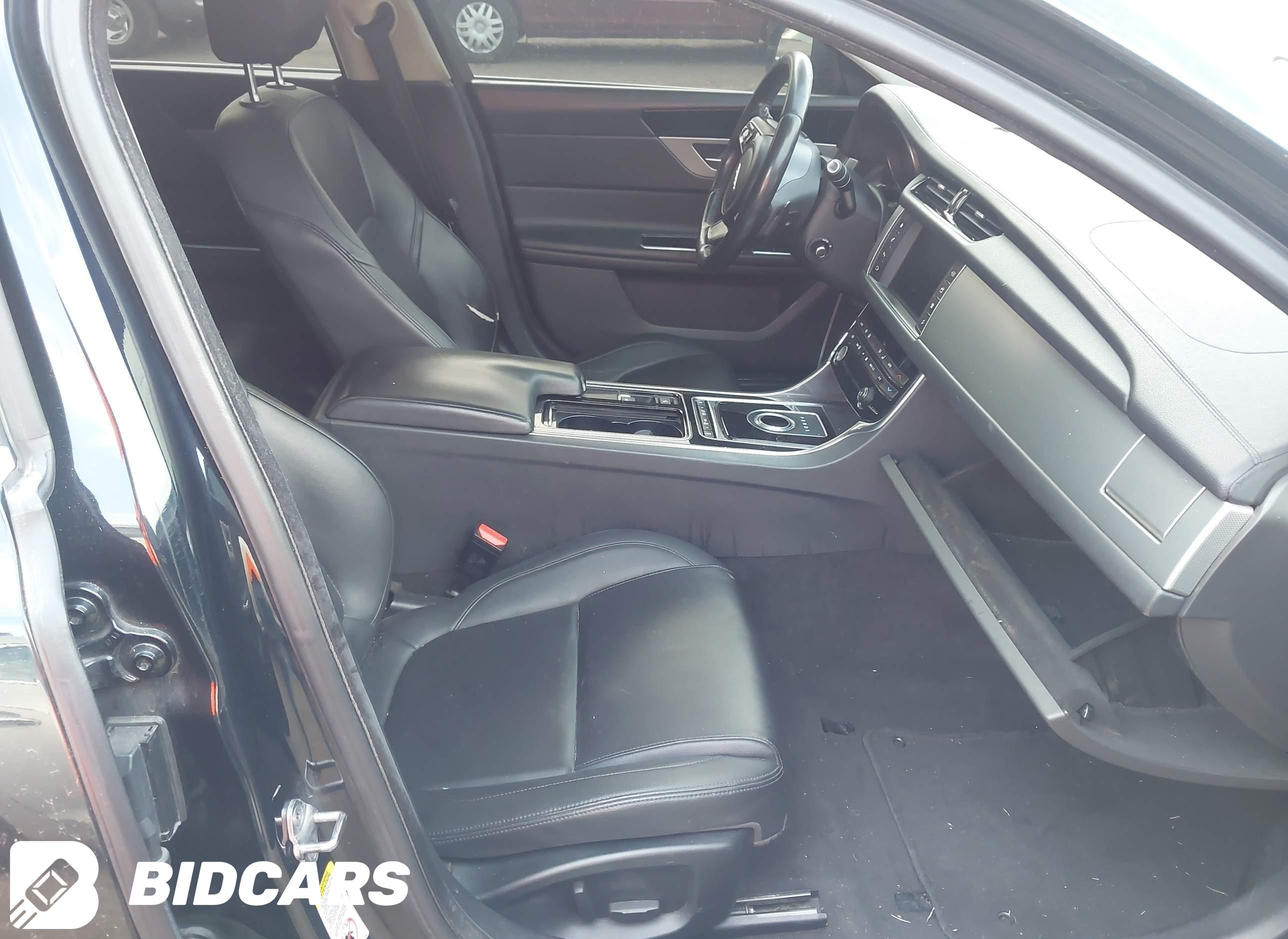 2016 Jaguar XF, 35T Premium