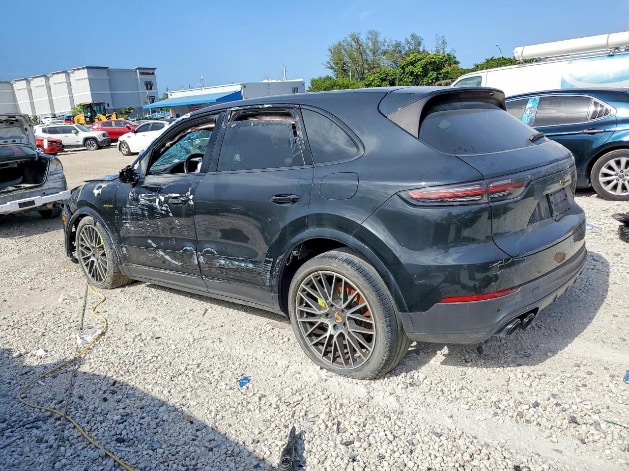 2023 Porsche Cayenne, E-Hybrid