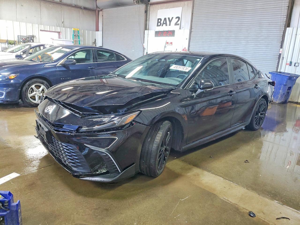 2025 Toyota Camry, SE