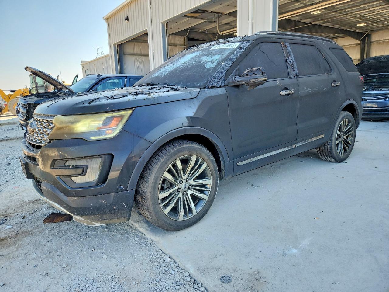 2017 Ford Explorer, Platinum