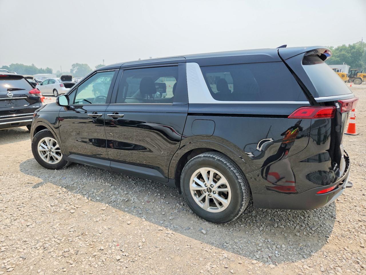 2022 KIA Carnival, LX
