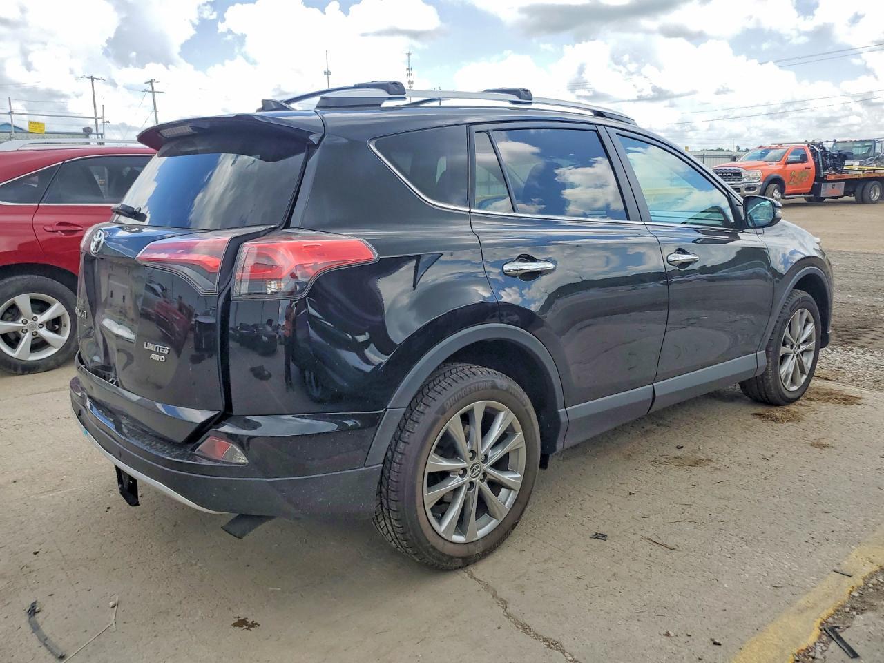 2016 Toyota RAV4, Limited