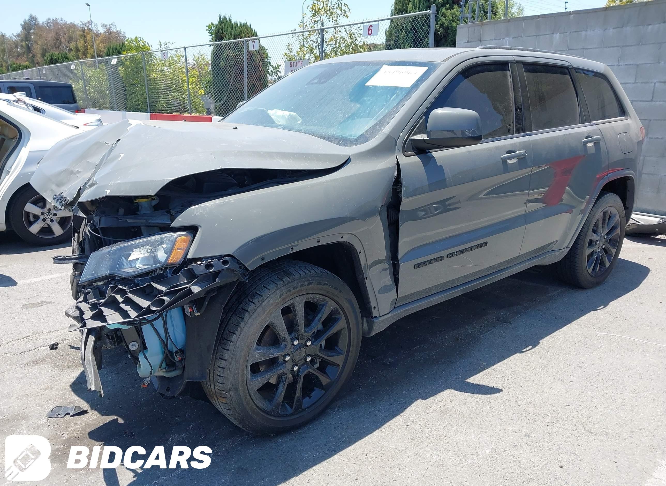2020 Jeep Grand Cherokee, Alt...