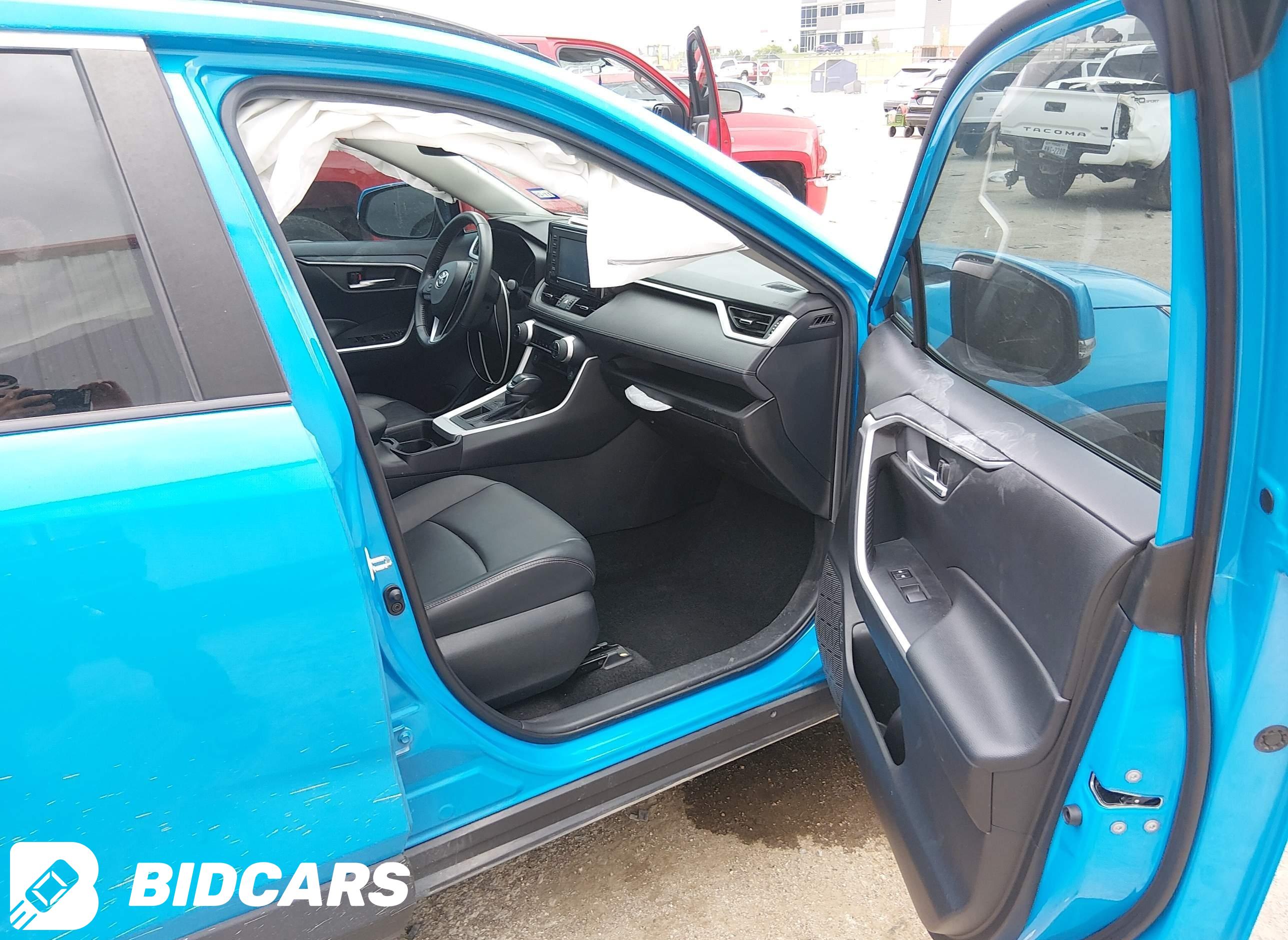 2021 Toyota RAV4, Xle Premium