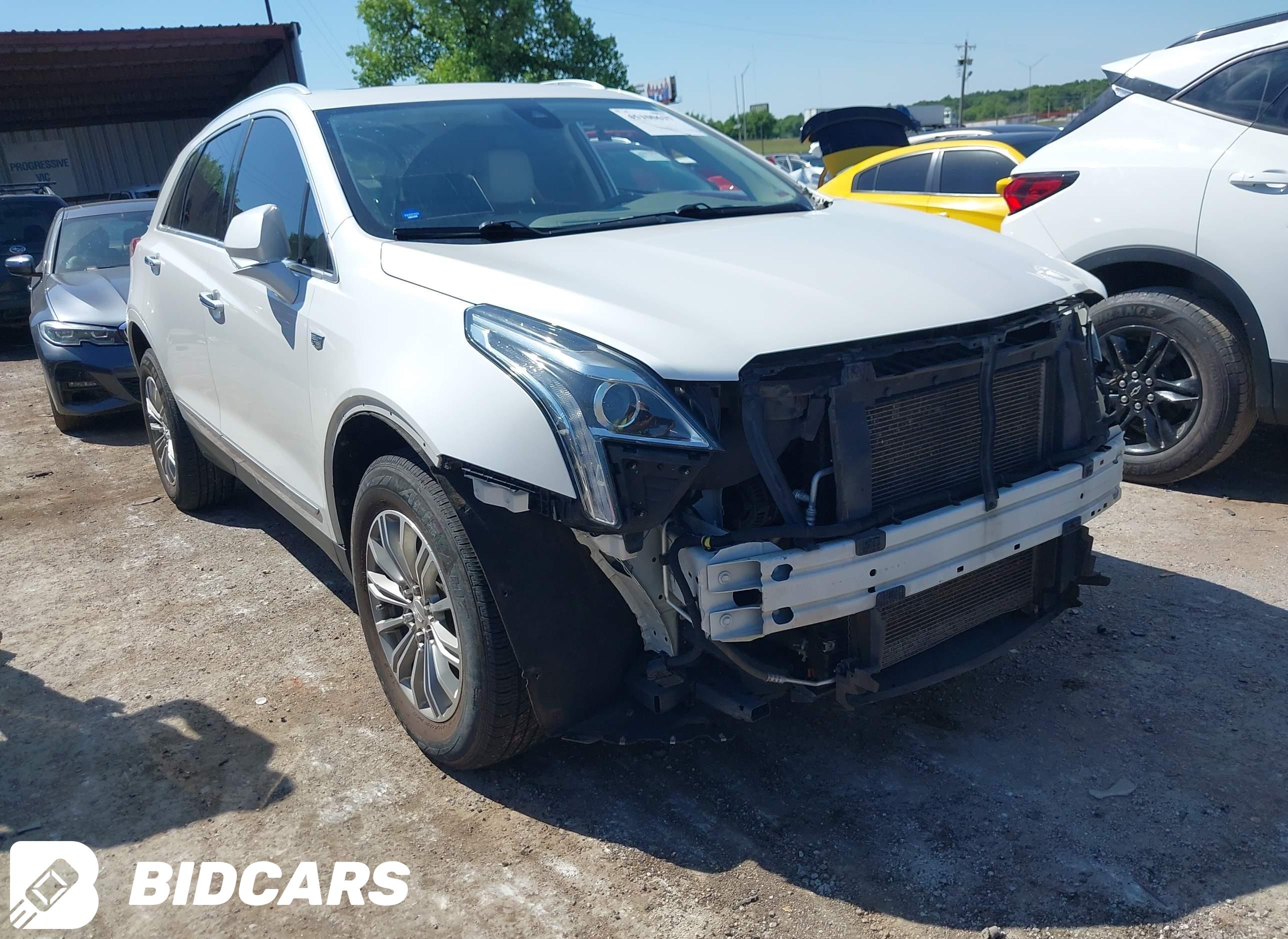 2017 Cadillac XT5, Luxury