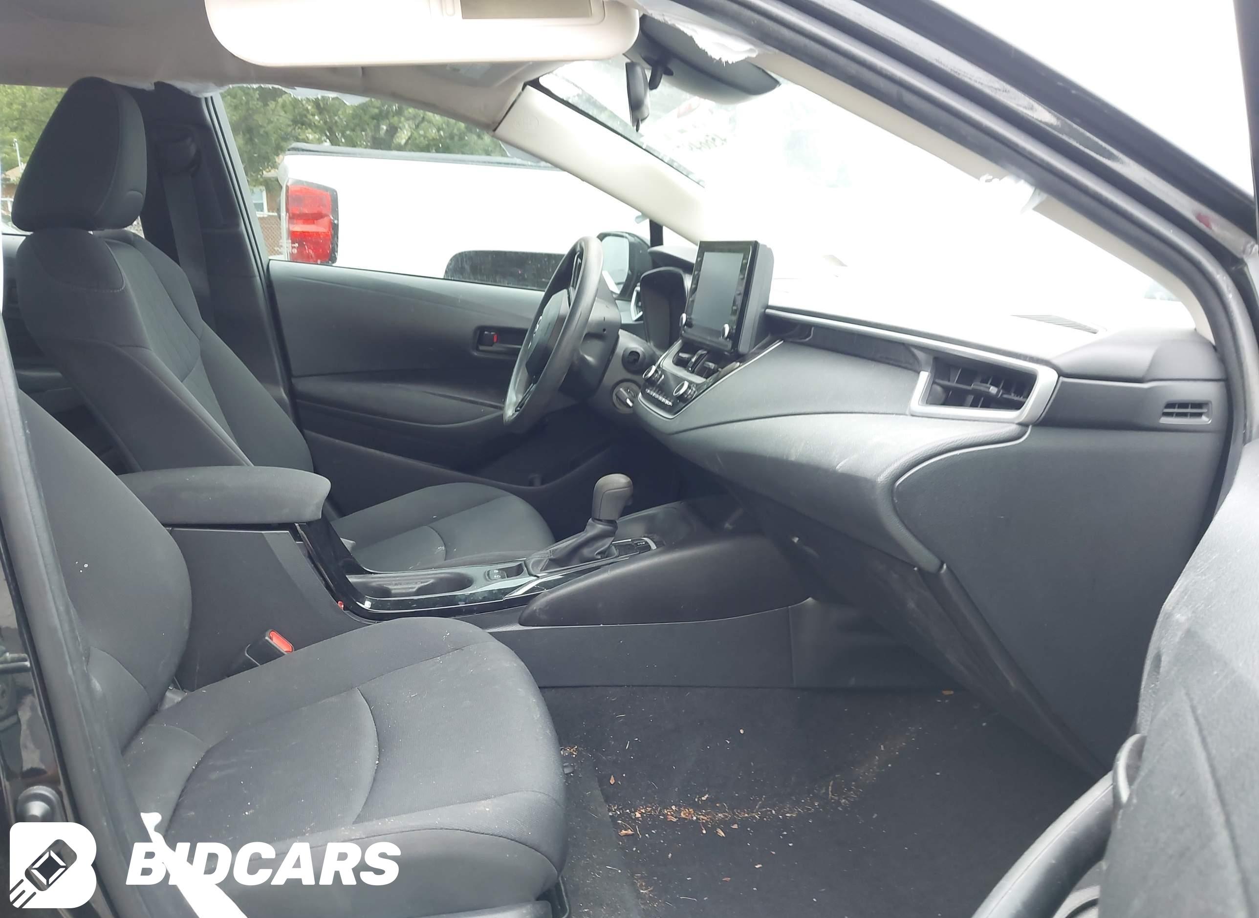 2022 Toyota Corolla, LE
