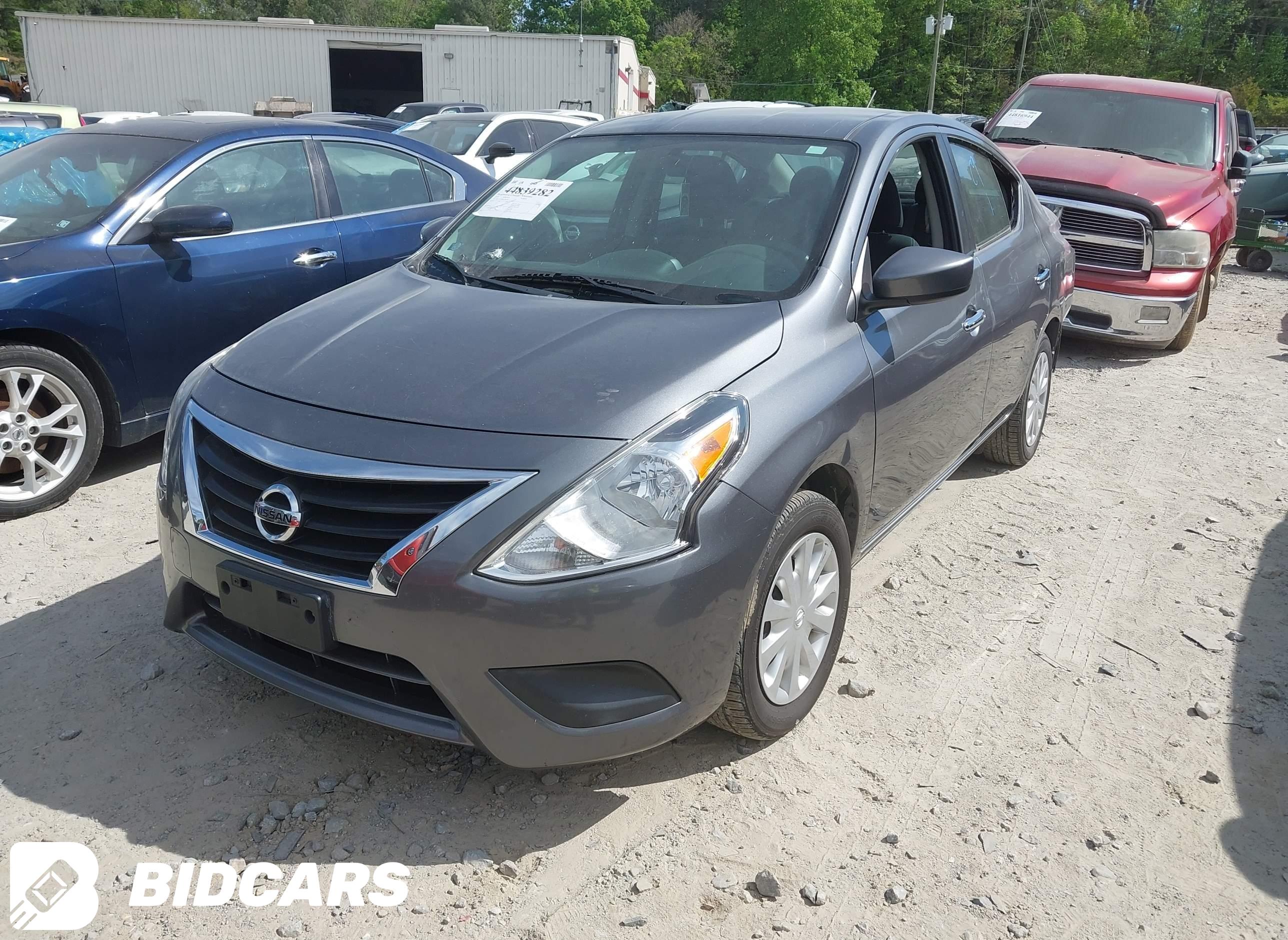 2019 Nissan Versa, 1.6 SV