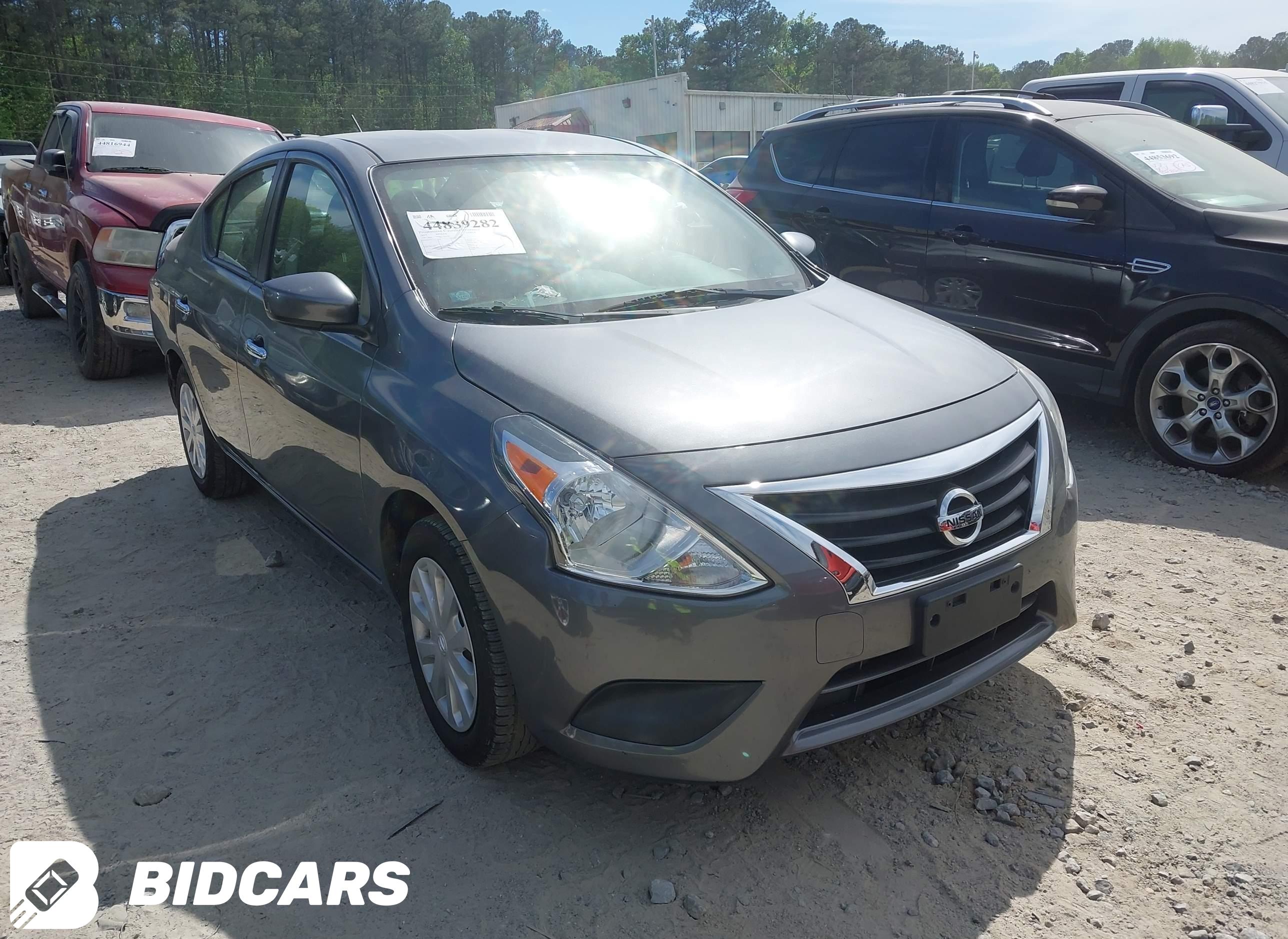 2019 Nissan Versa, 1.6 SV