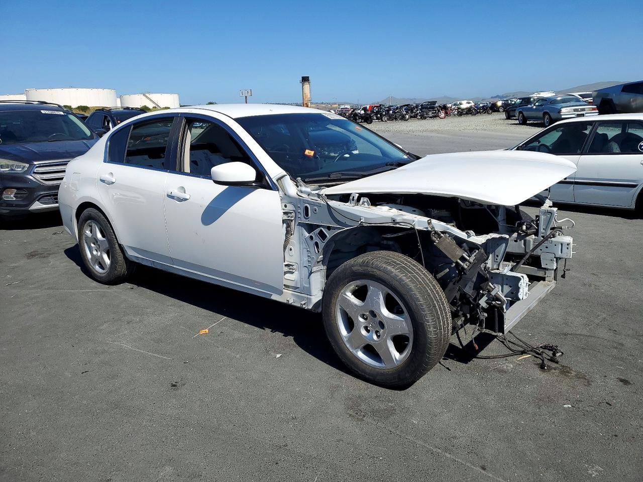 2015 Infiniti Q40, Base