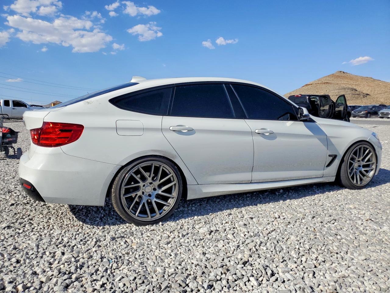 2015 BMW 3 Series, 328 Xigt