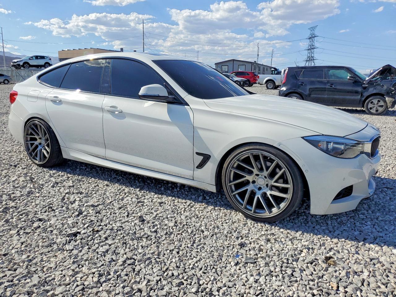 2015 BMW 3 Series, 328 Xigt