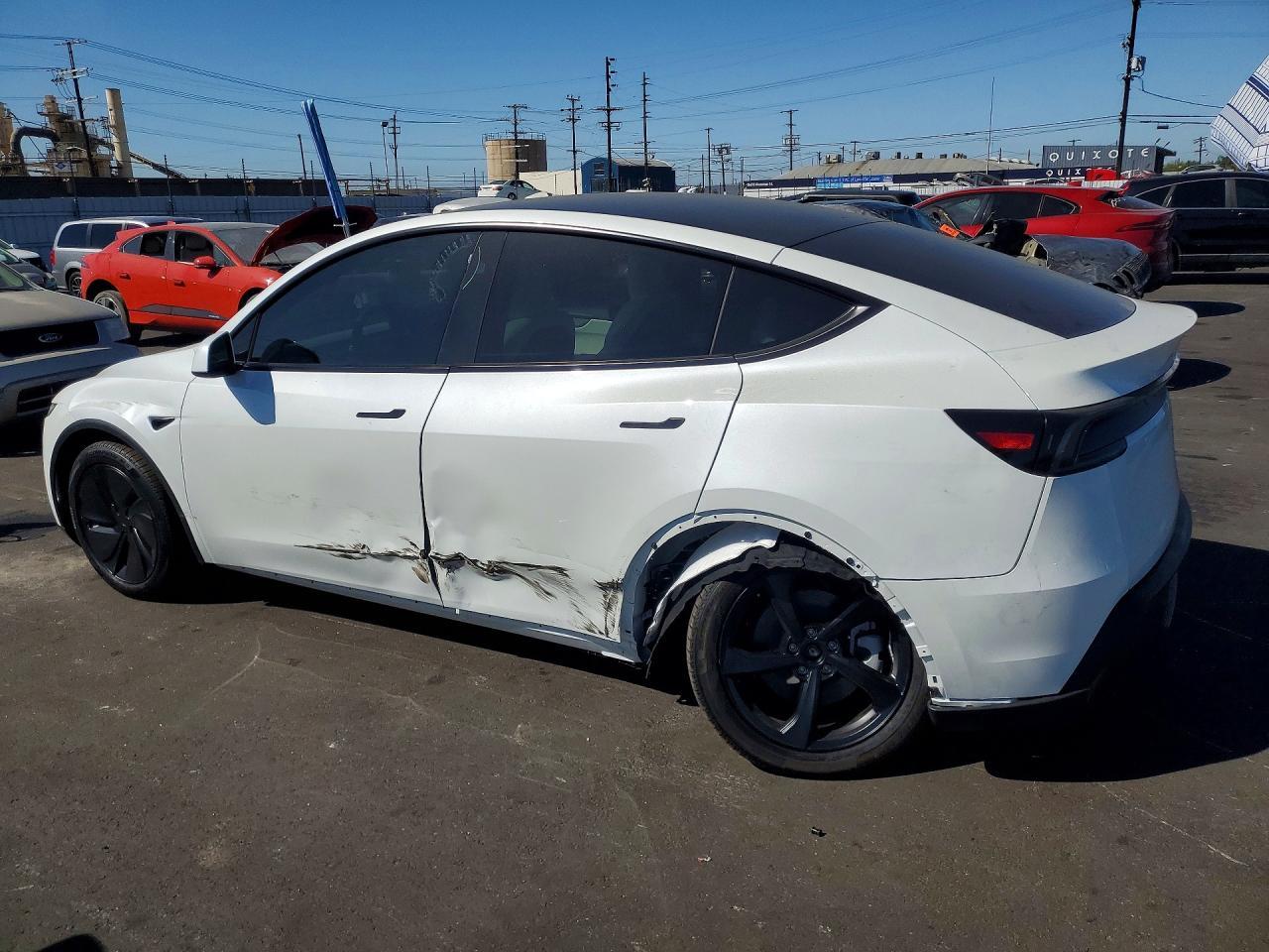 2026 Tesla MODEL Y