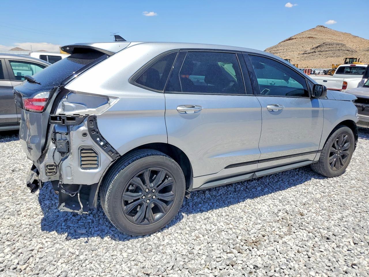 2022 Ford Edge, SE