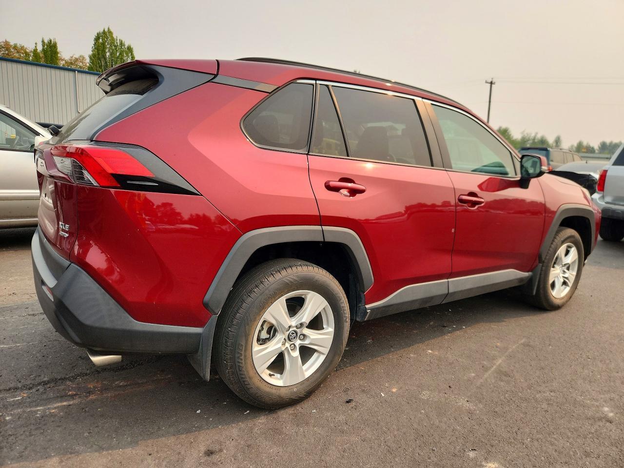 2020 Toyota RAV4, Xle