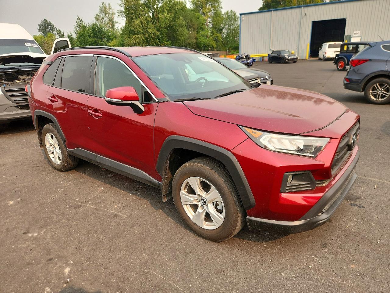 2020 Toyota RAV4, Xle