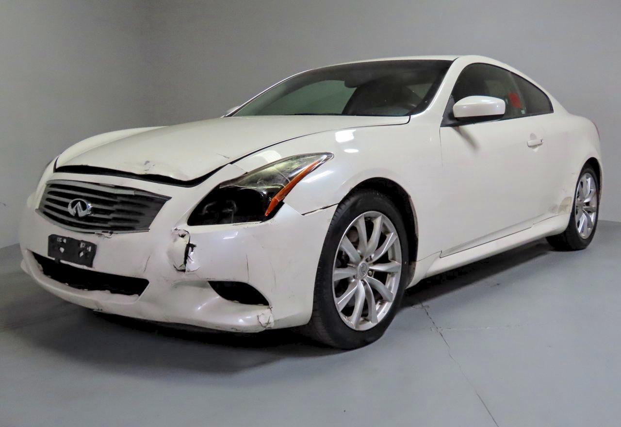2015 Infiniti Q60, Journey