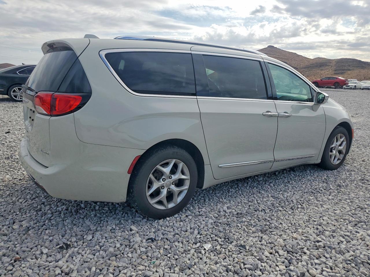 2020 Chrysler Pacifica, Limited