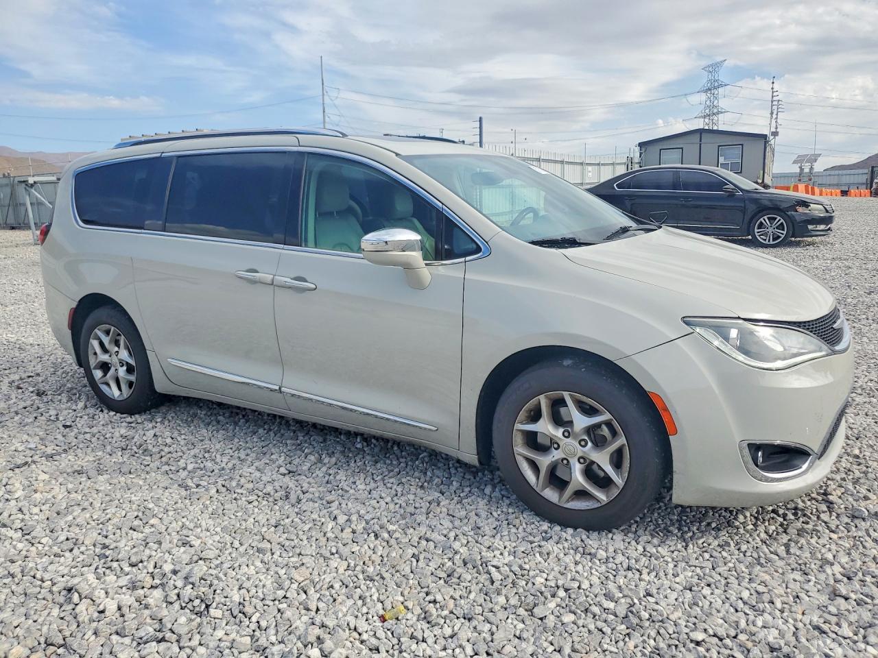 2020 Chrysler Pacifica, Limited