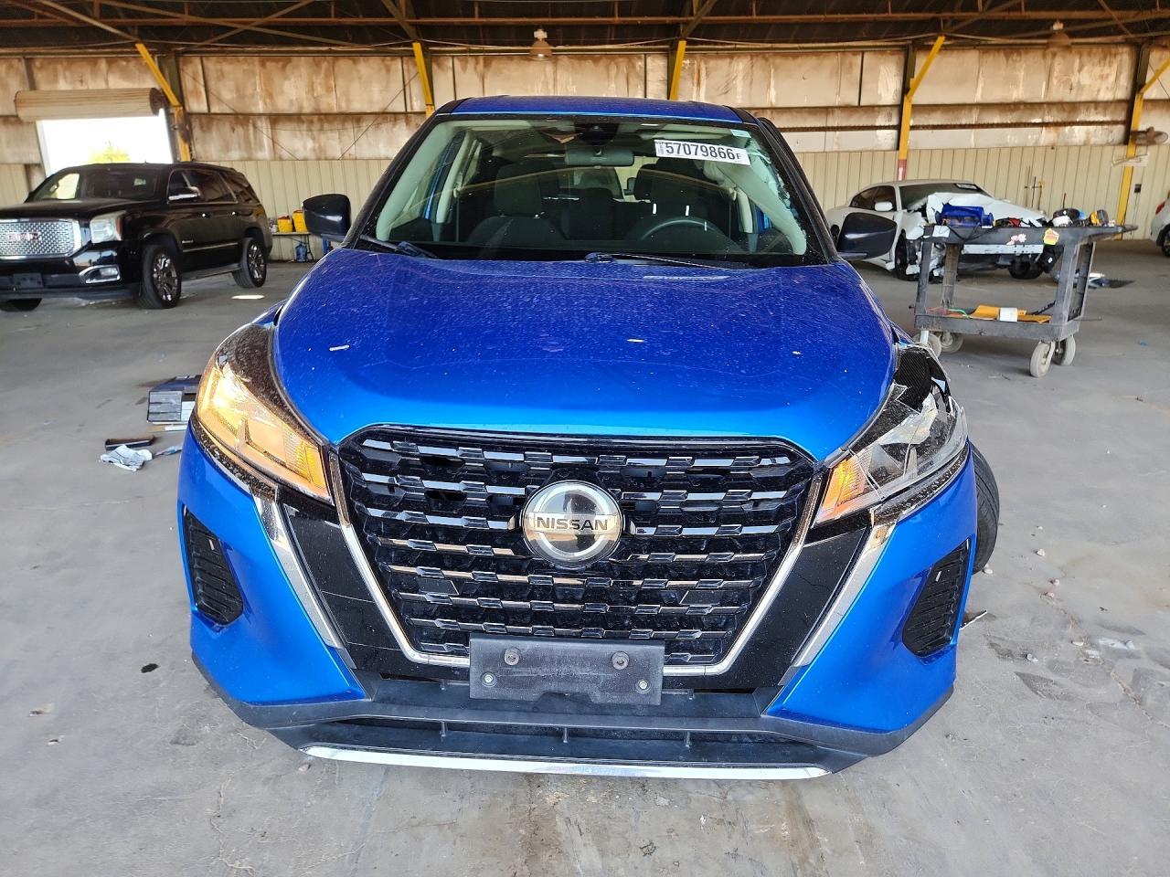 2021 Nissan Kicks, S